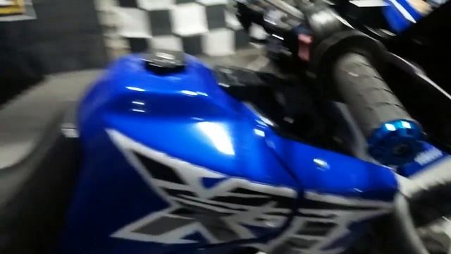 YAMAHA XT 600 E DEL AÑO 1999, recién restaurada смотреть онлайн