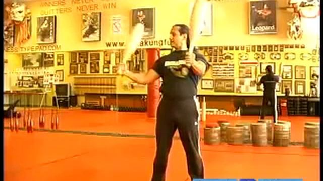 Несколько технических упражнений с булавами смотреть онлайн