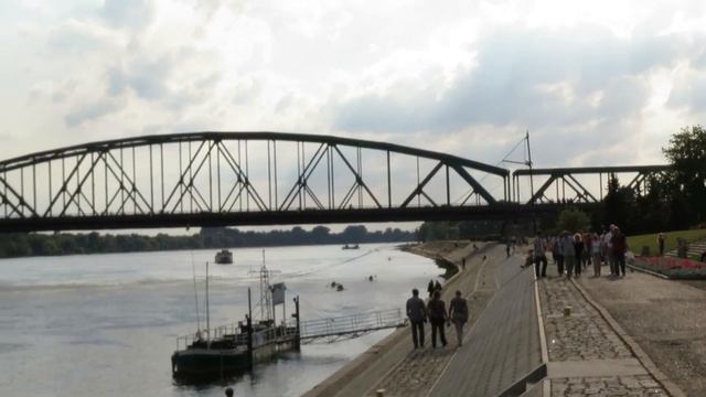 Vistula River, Toruń, Kuyavian-Pomeranian, Poland, Europe смотреть онлайн