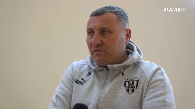Заур Тедеев: «Было интересно посмотреть на игроков второй команды» смотреть онлайн