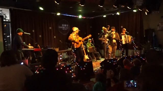 "Brothers" Emmet Otter's Jugband Christmas смотреть онлайн