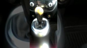 Как снять ручку КПП на NISSAN JUKE