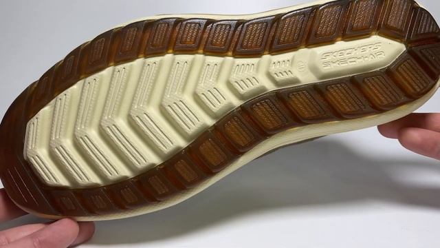 The BEST Skechers Ever? Classic Fit Air Cooled Memory Foam #skechers #shoes #shoereview смотреть онлайн