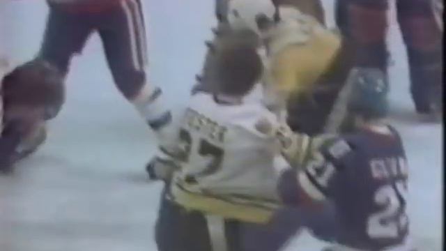 Boston Bruins vs New York Islanders Bench Clearing Brawl 1980 смотреть онлайн