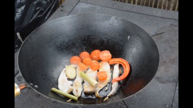 1.7 Острый суп Tom kha с куриным филе . Готовим на даче . смотреть онлайн