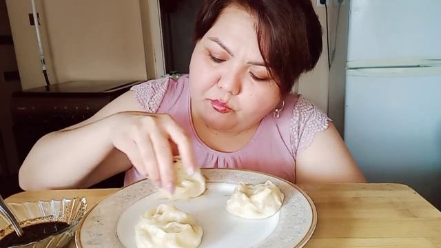 Мукбанг Манты Умяла поднос с добавкой @sanosha_y_semya смотреть онлайн