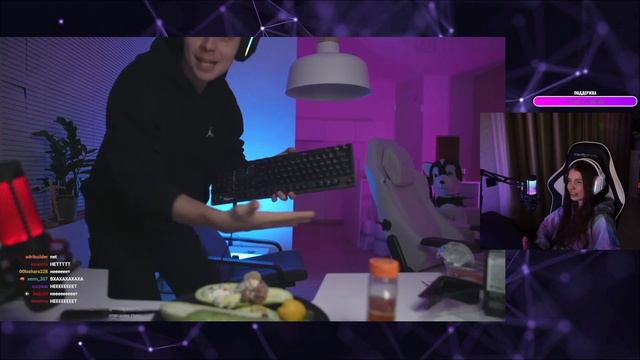 VISSHENKA смотрит Топ Моменты с Twitch | не слабый РЕАКЦИЯ ВИШЕНКИ НА ТВИЧ ФМ КЛИПЫ