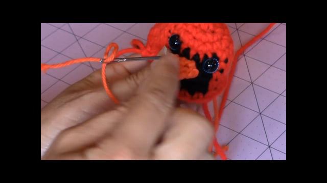Helenmay Crochet Christmas Cardinal Part 1 of 2 DIY Video Tutorial смотреть онлайн