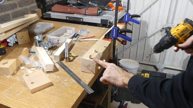 BEST HOMEMADE TABLE - How to make your own Extending Dining Table - DIY смотреть онлайн