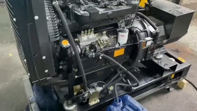 Автоматический генератор, дизельный, мощность 30квт, Арктика , с подогревателем эл, Авр, запуск. смотреть онлайн