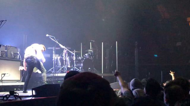 Royal Blood LIVE at The Forum, Inglewood, CA - 17.02.18 смотреть онлайн