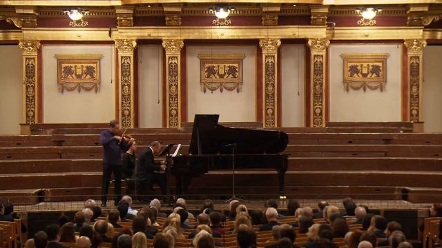 Edvard Grieg Violinsonate №3, часть 2. Dmitri Kogan Alexander Ghindin. Musikverein Grober Saal смотреть онлайн