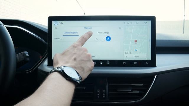 Android Auto and Apple CarPlay in the Ford Escape (2023 model Sync4) смотреть онлайн