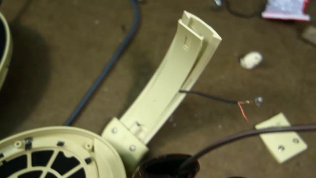 Sennheiser HD598 headphone disassembly and wiring repair смотреть онлайн