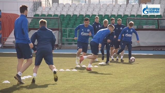 Предыгровая тренировка ФК Оренбург в Уфе смотреть онлайн