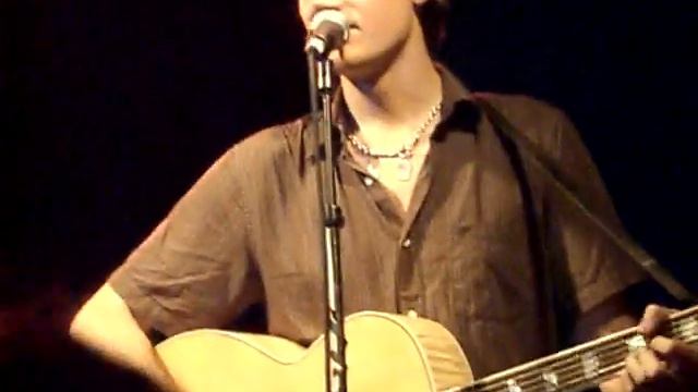 Tyler Hilton - When the Stars Go Blue (live) смотреть онлайн