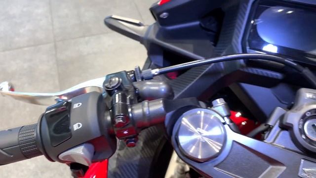 2022 Honda CBR400R. ABS. смотреть онлайн