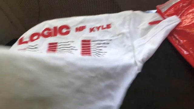 Logic Tour Merch Haul! BTVE смотреть онлайн