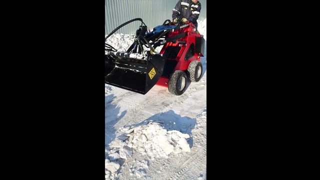 💖 Красный в деле...) #погрузчик #минипогрузчик #завод смотреть онлайн