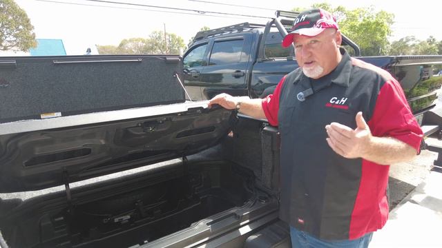 New! Undercover Ultra Flex & BedRug Classic on 2024 Honda Ridgeline review by C&H Auto Accessories смотреть онлайн