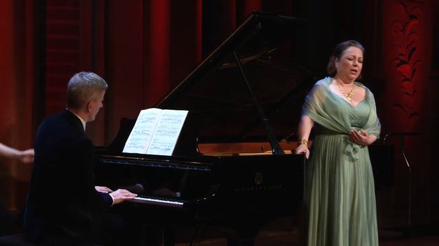 Dorothea Röschmann and Magnus Svensson - Alban Berg Sieben fruhe Lieder смотреть онлайн