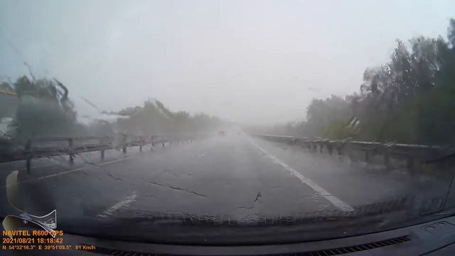 Близкий удар молнии Рязань трасса М5 смотреть онлайн