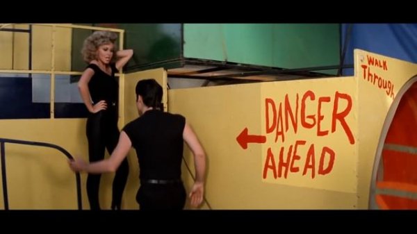 Olivia Newton John  John Travolta   GREASE   1978