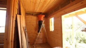 Утепление опилками стен каркаса.