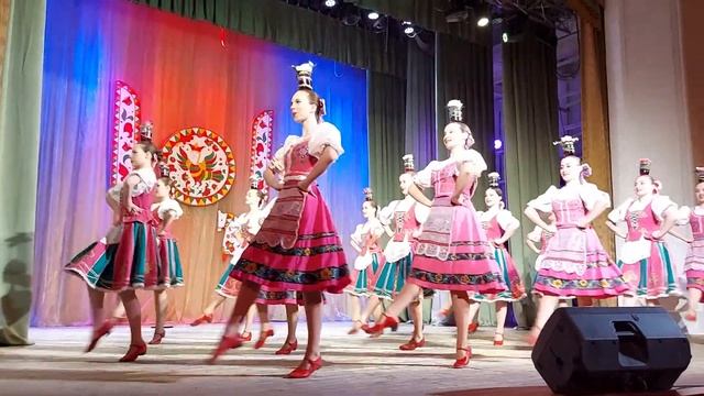 Народный танец Молдавских виноделов смотреть онлайн