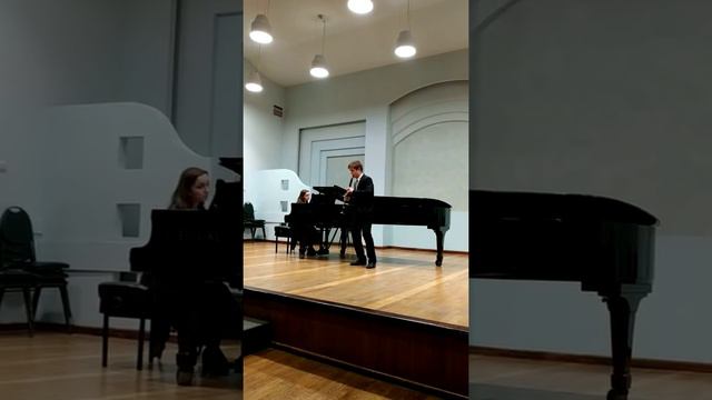 Ф. Пуленк Соната для кларнета и фортепиано 2 часть смотреть онлайн