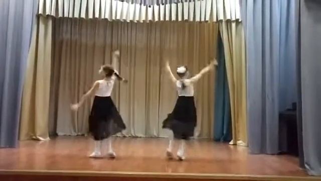 Губайдуллины Азалия и Фарида "Мамины глаза" (Е. Зарицкая) 9 лет смотреть онлайн