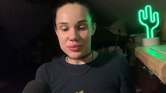 АСМР: 22 ТРИГГЕРА, 3 ГАДАНИЯ ПО КНИГЕ ТАРО И МНОГО ТАППИНГА. ПОМОГУ ТЕБЕ РАССЛАБИТЬСЯ. смотреть онлайн