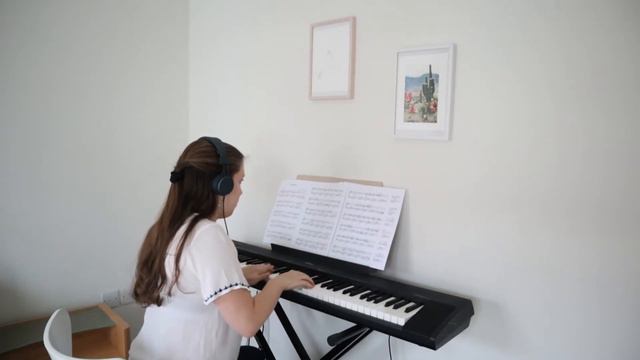 Лудо Младо - Bulgarian Song I PIANO COVER смотреть онлайн