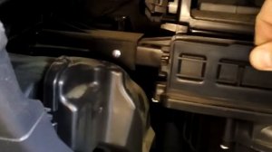 Замена салонного фильтра Hyundai Tucson