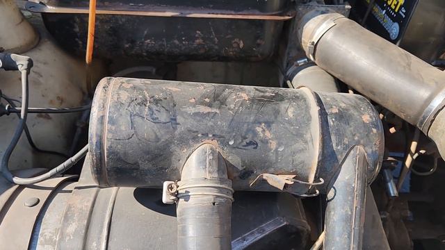 Трабант P601K универсал. Встреча на дороге. смотреть онлайн