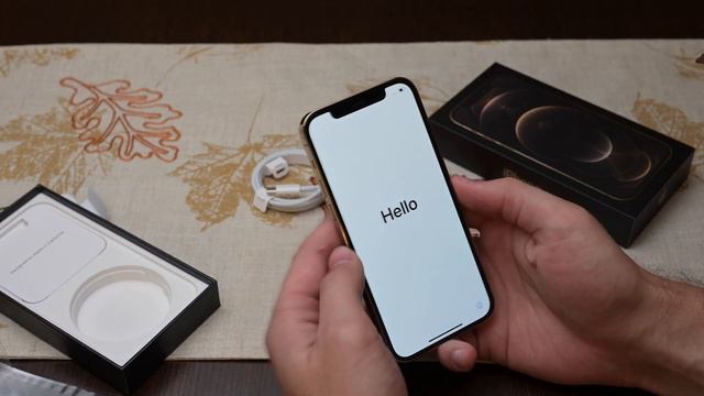 Распаковка и краткий обзор iPhone 12 Pro смотреть онлайн