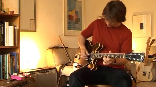 GIBSON ES 330 1968 with Fender Blackface Vibrolux plus Excalibur Analog Delay смотреть онлайн