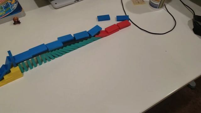 [Obsolete]200 Domino Tricks!! (First domino video!) смотреть онлайн