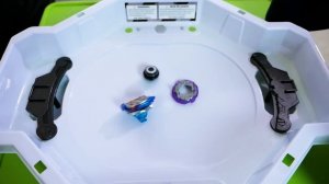 БейБлэйд WINNING VALKYRIE ★ 3 СЕЗОН★ Обзор Распаковка Бой НОВЫЙ ВОЛТРАЕК  Beyblade Burst Super Zets