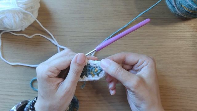 МК крючком подушка наволочка | чехол для подушки | #вязание #вязаниекрючком #crochet смотреть онлайн