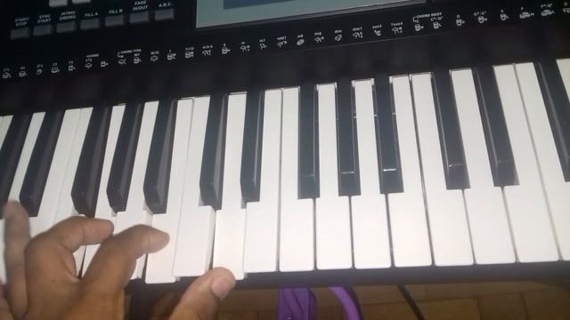 Tocando música de Nikka Costa: On my own no teclado Medeli m15 смотреть онлайн