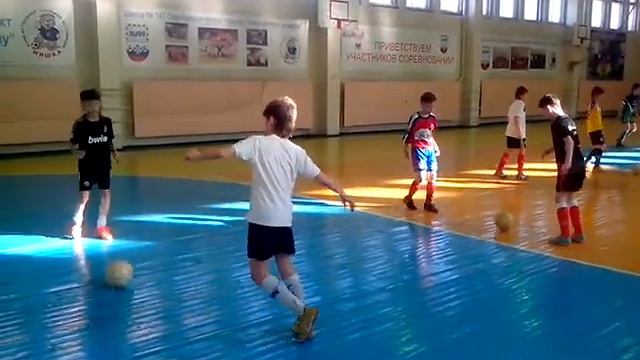 Тренировка(Ротор,Красноярск)(2001г.р.), 2013г.футбол, смотреть онлайн