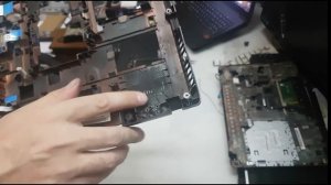 Ноутбук Lenovo G580 / Ремонт и замена / корпус / петли / термопаста
