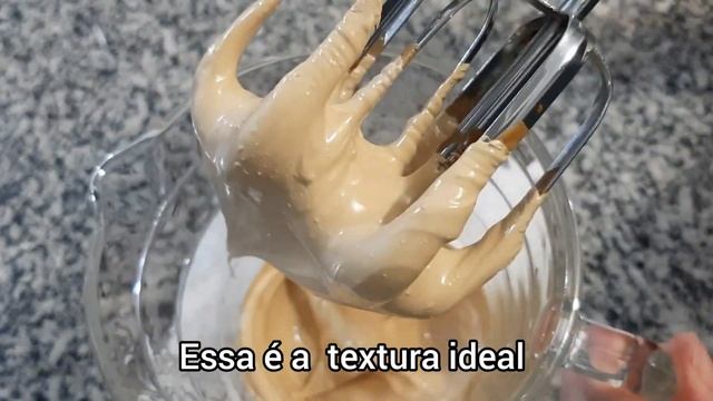 CREME DE CAFÉ! CAFÉ CREMOSO, RÁPIDO, FÁCIL, DELICIOSO E REQUINTADO.