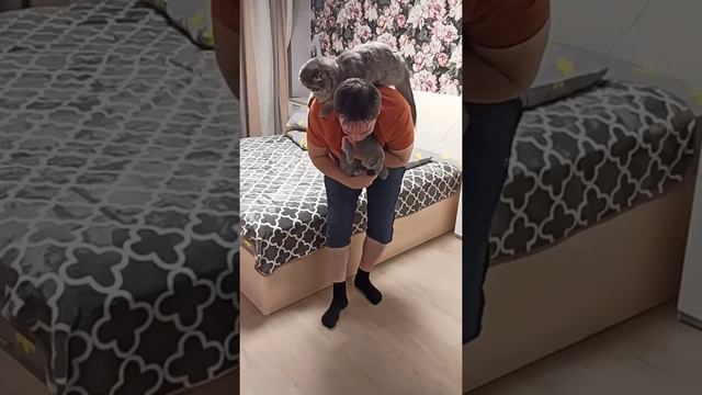 -"Ты мой и только мой" - подумал Эрик и оседлал батяню😻 смотреть онлайн