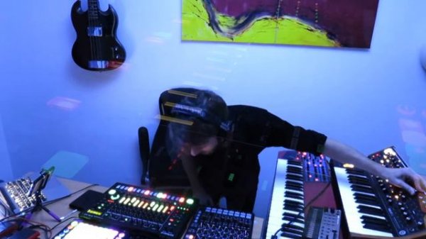 Jamming with the Roland tr 8s: My first DrumComputer