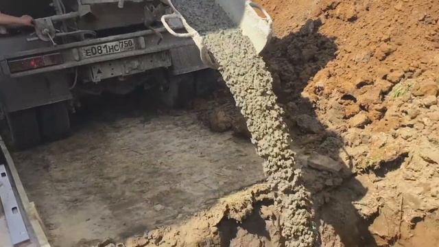 Пластиковый погреб с верхним наклонным входом | Plastic cellar with upper inclined entrance смотреть онлайн