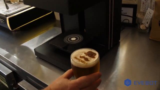Кофе принтер Evebot Fantasia печатает на кофейной и пивной пене смотреть онлайн