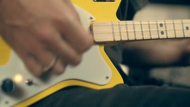 Loog Guitars Kickstarter Video 🎸 смотреть онлайн