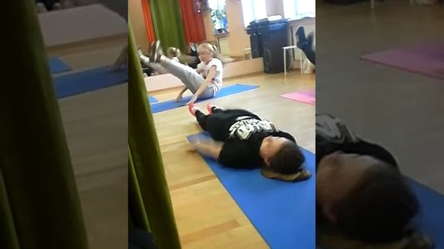 Танцевальная разминка . смотреть онлайн